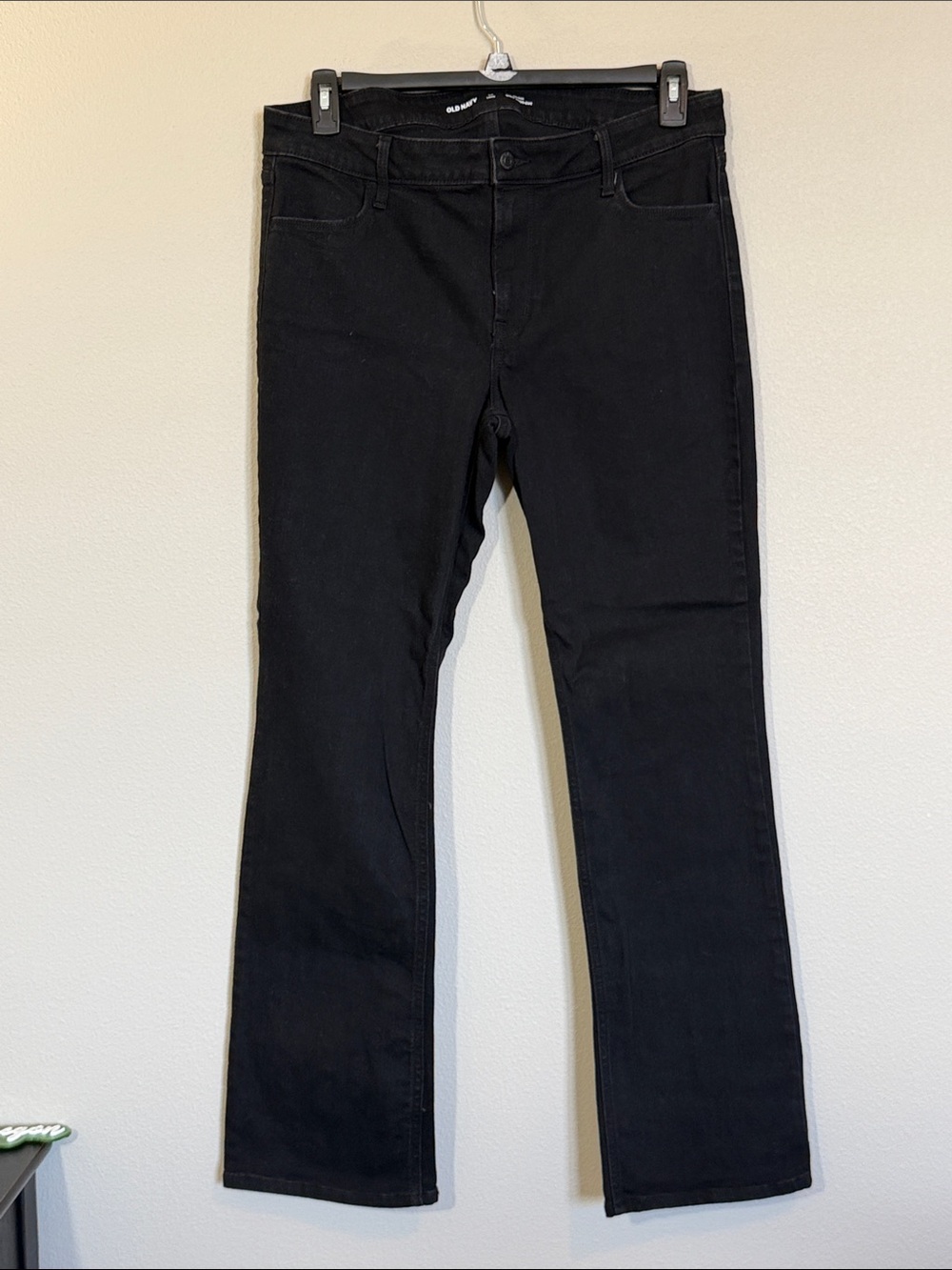 Old Navy Wow Boot-cut Mid-Rise Black Jeans, size 14 Long